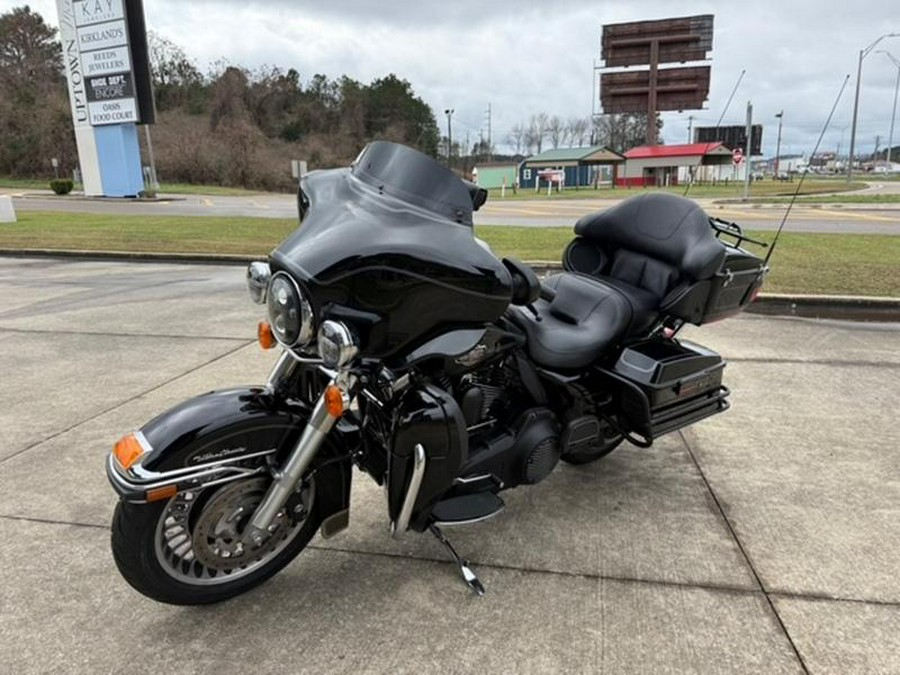 2011 Harley-Davidson® FLHTCU - Ultra Classic® Electra Glide®