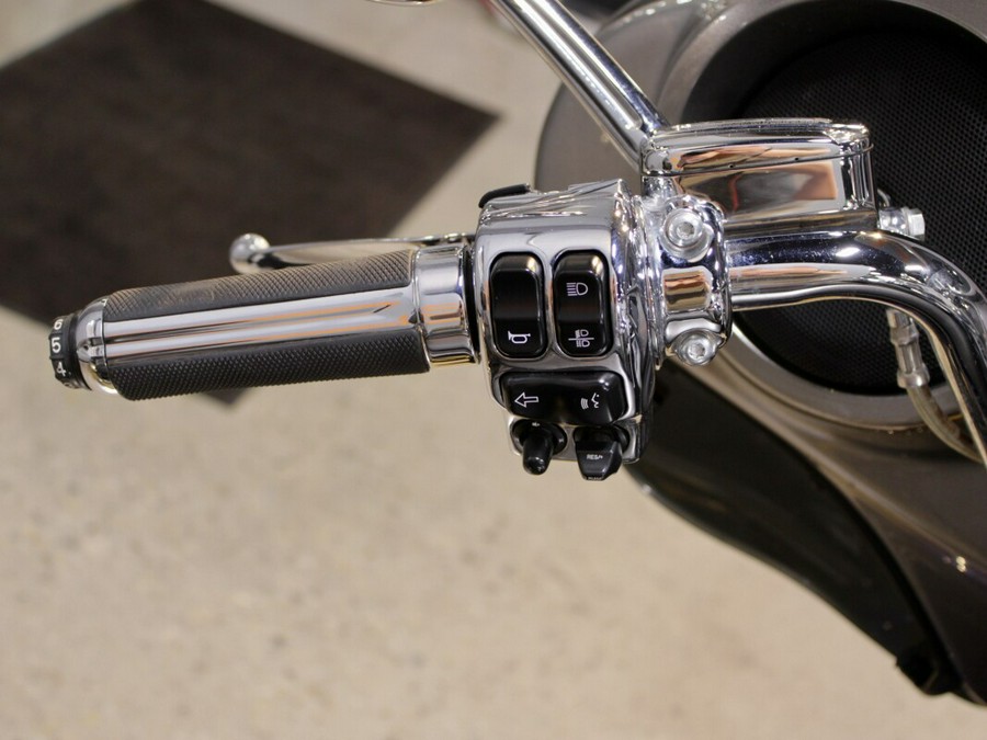 Used 2016 Harley-Davidson CVO Limited FLHTKSE Motorcycle For Sale In Columbus, OH