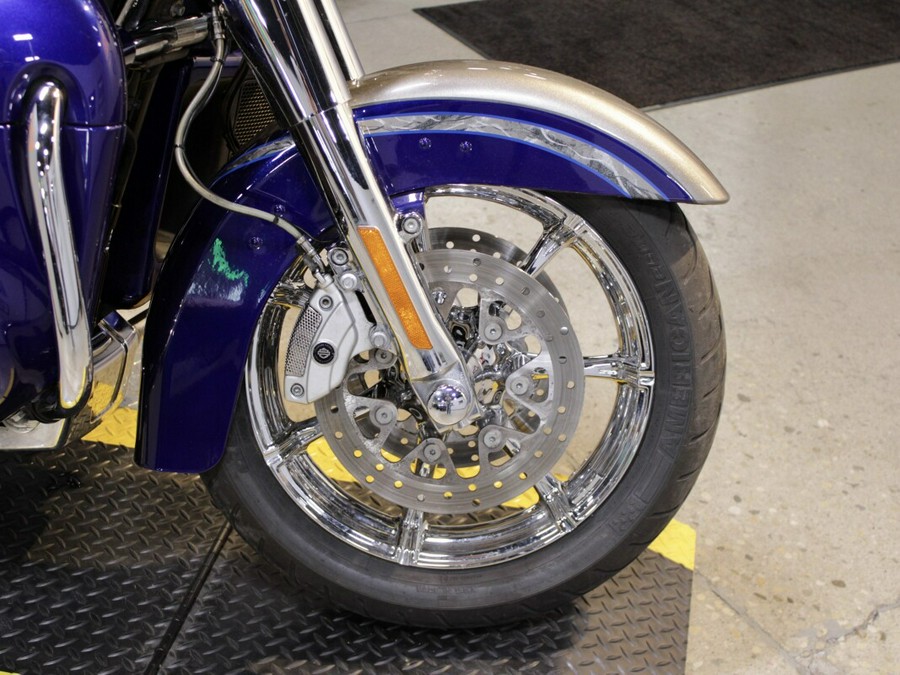 Used 2016 Harley-Davidson CVO Limited FLHTKSE Motorcycle For Sale In Columbus, OH