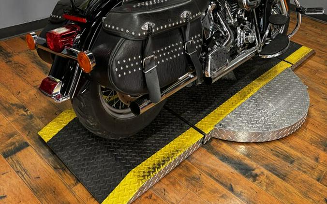 2009 Harley-Davidson® Heritage Softail® Classic BLACK W/PINSTRIPE