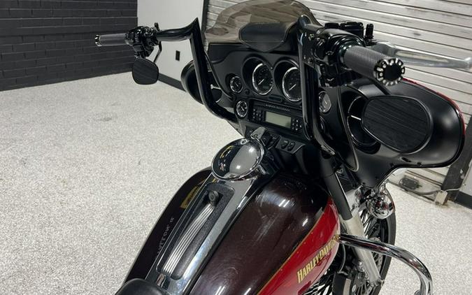 2010 Harley-Davidson Touring FLHTCU - Ultra Classic Electra Glide