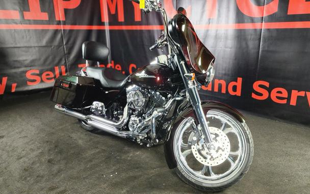 2011 HARLEY-DAVIDSON FLHXI - F614912