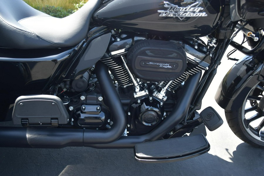 2023 Harley-Davidson Road Glide 3 Vivid Black