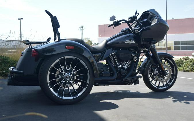 2023 Harley-Davidson Road Glide 3 Vivid Black