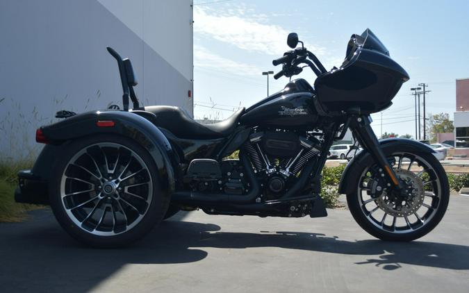 2023 Harley-Davidson Road Glide 3 Vivid Black