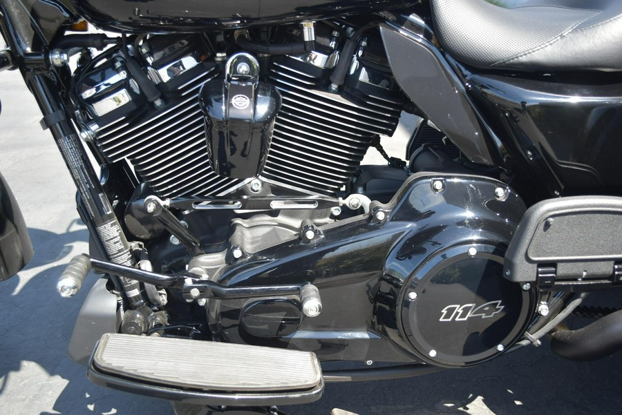 2023 Harley-Davidson Road Glide 3 Vivid Black