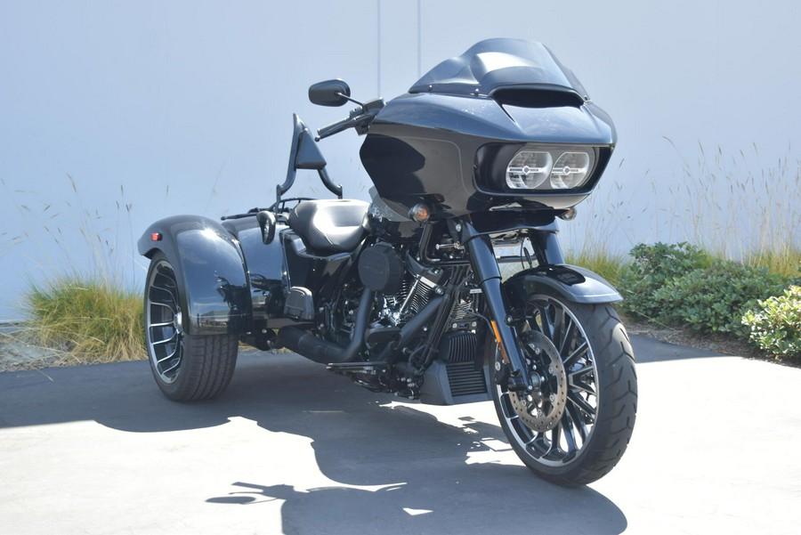 2023 Harley-Davidson Road Glide 3 Vivid Black