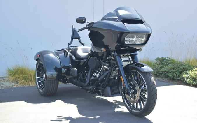 2023 Harley-Davidson Road Glide 3 Vivid Black