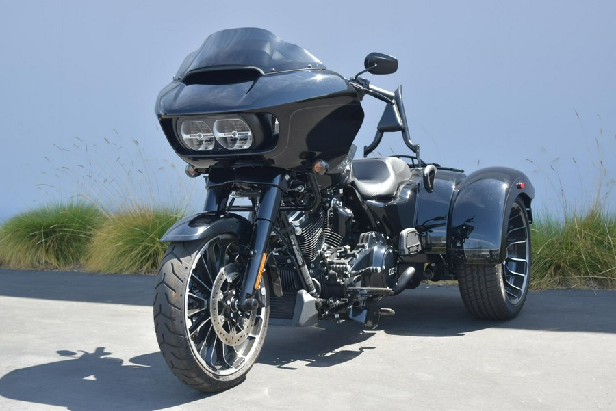 2023 Harley-Davidson Road Glide 3 Vivid Black