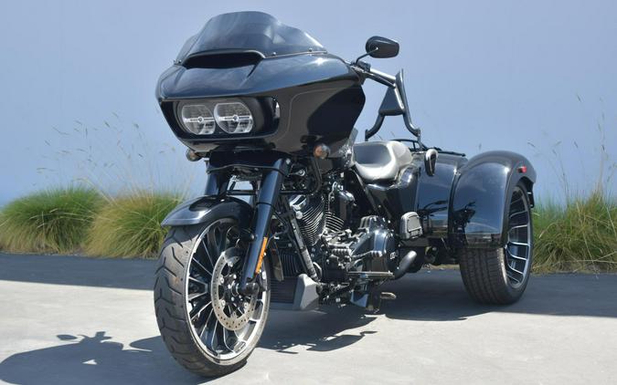 2023 Harley-Davidson Road Glide 3 Vivid Black