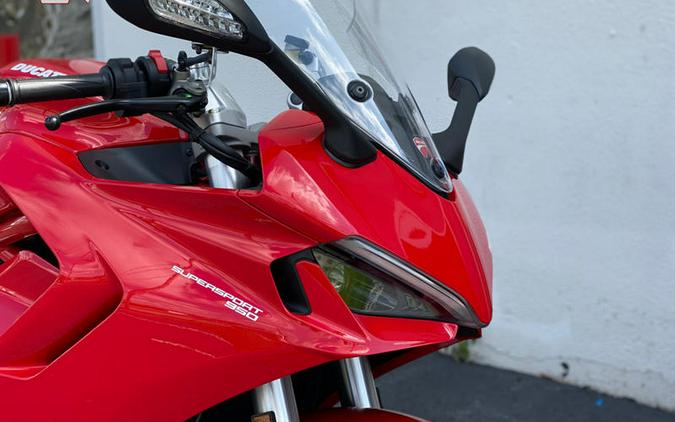 2024 Ducati Supersport 950 Red