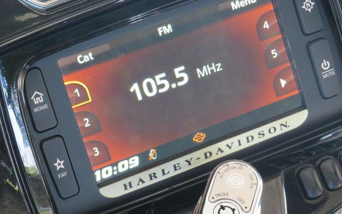 2016 Harley-Davidson FLHXS - Street Glide Special