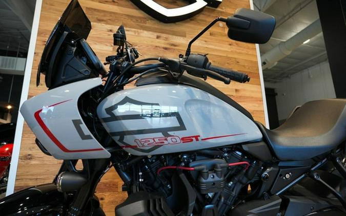 2025 Harley-Davidson RA1250ST - Pan America 1250 ST