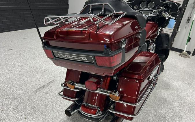 2010 Harley-Davidson Touring FLHTCU - Ultra Classic Electra Glide