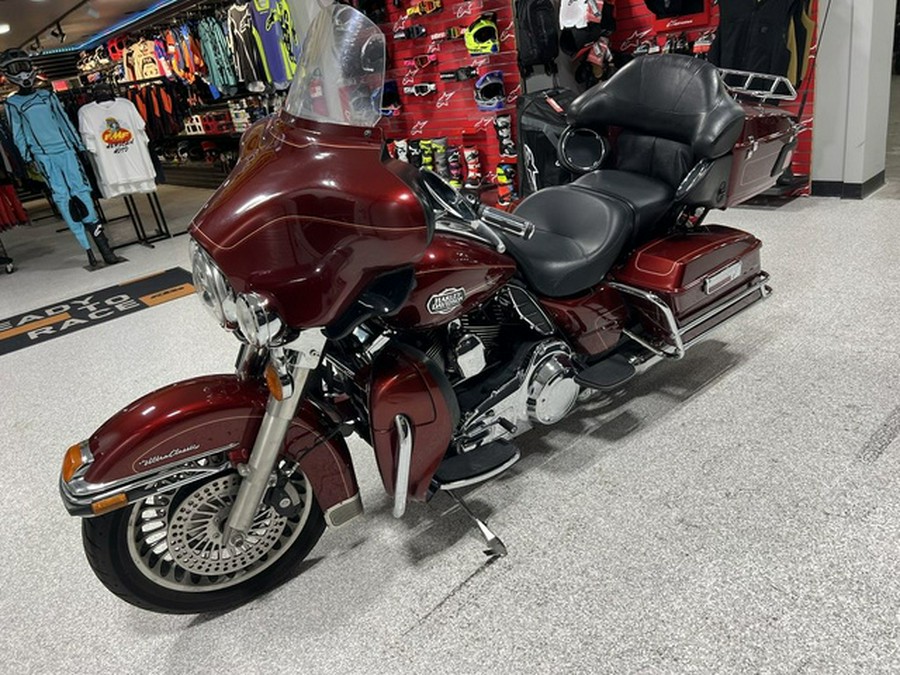 2010 Harley-Davidson Touring FLHTCU - Ultra Classic Electra Glide