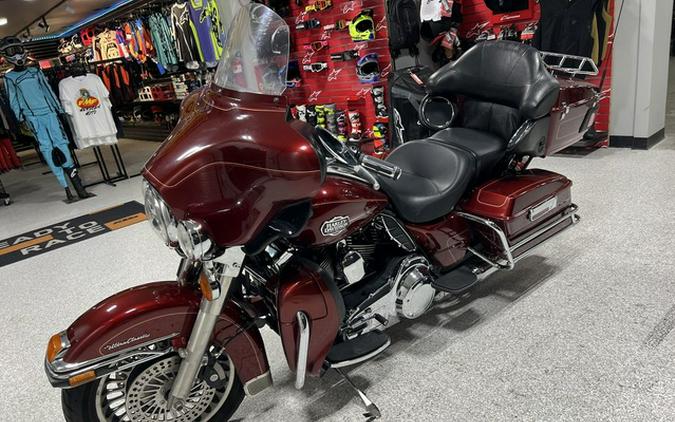 2010 Harley-Davidson Touring FLHTCU - Ultra Classic Electra Glide