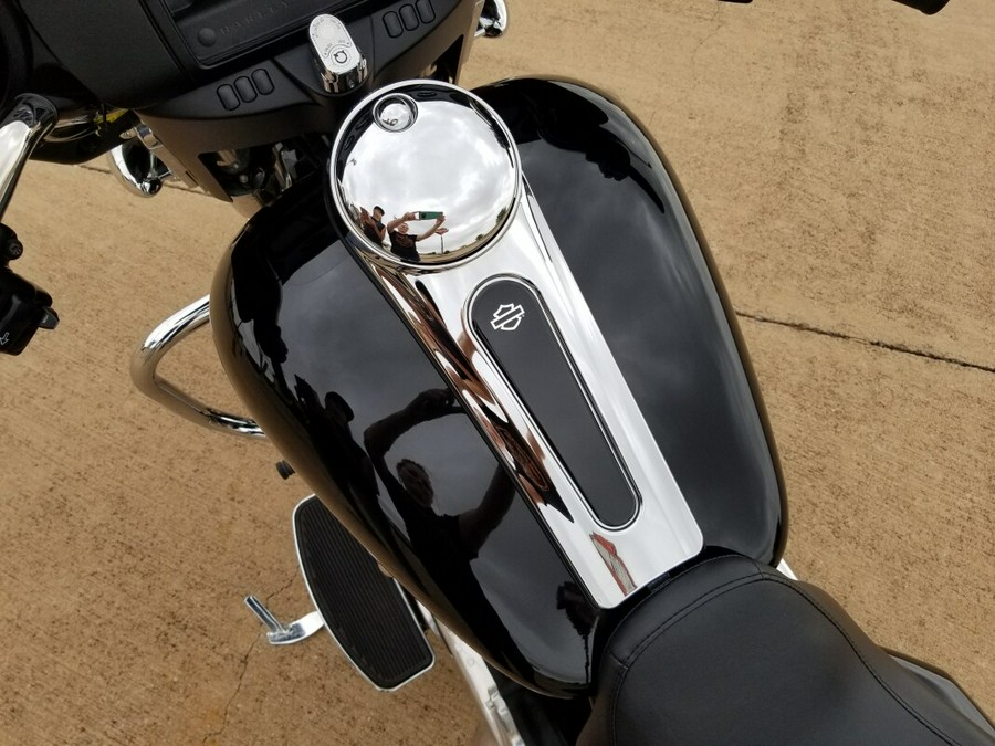 2019 Harley-Davidson Electra Glide Standard Vivid Black