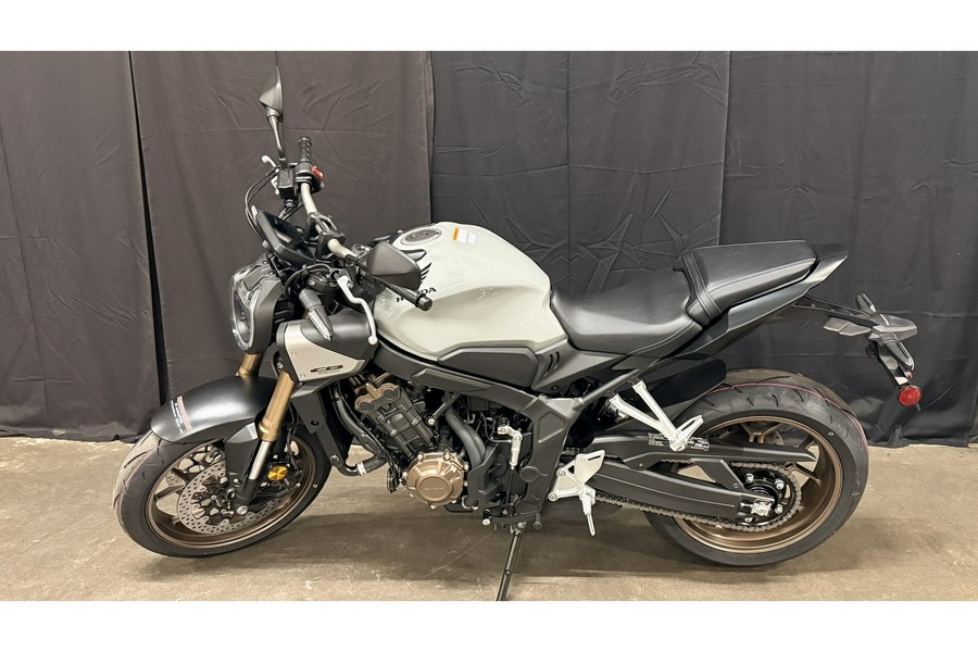 2025 Honda CB650R E-Clutch