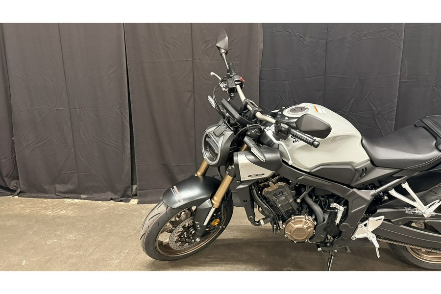 2025 Honda CB650R E-Clutch