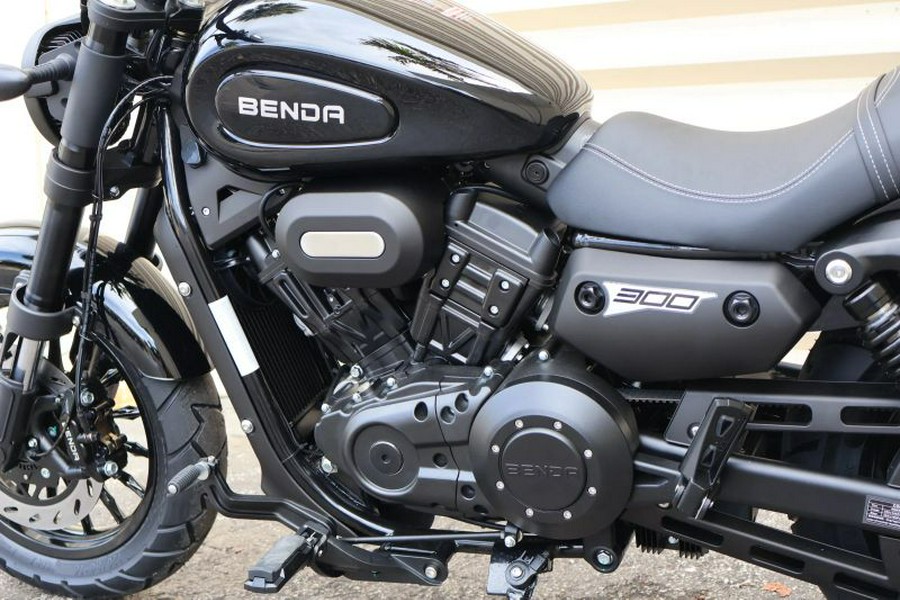 2025 BENDA CHINCHILLA 300