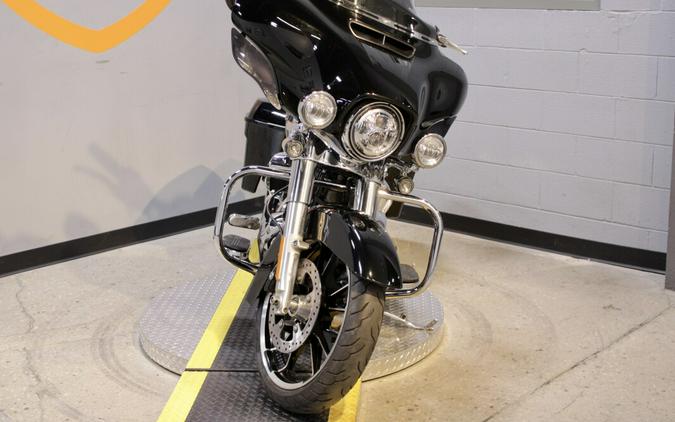 Used 2023 Harley-Davidson Street Glide Grand American Touring FLHX Motorcycle For Sale In Columbus, OH