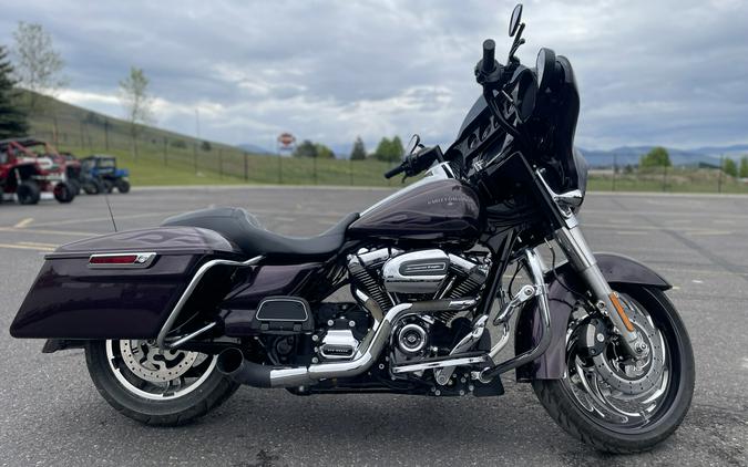FLHXS 2017 Street Glide Special