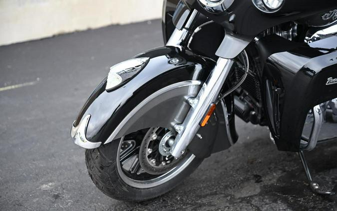 2024 Indian Motorcycle® Roadmaster® Black Metallic/Titanium Metallic
