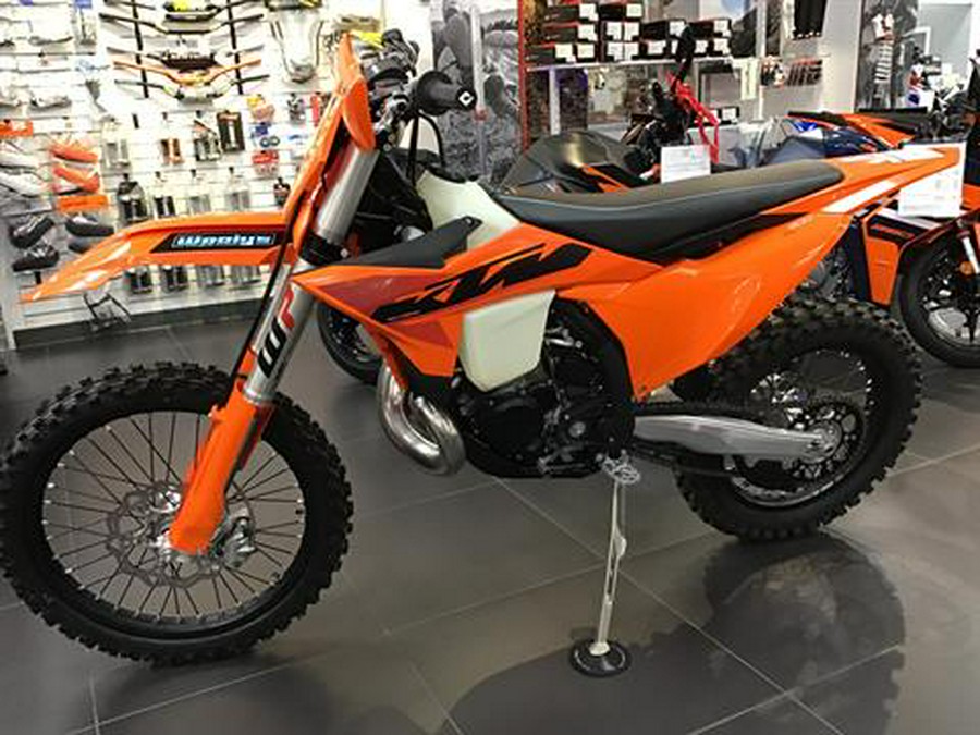 2025 KTM 300 XC