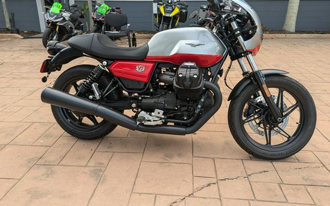 2024 Moto Guzzi V7 Stone Corsa