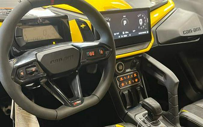 2024 Can-Am Maverick R X RS with Smart-Shox