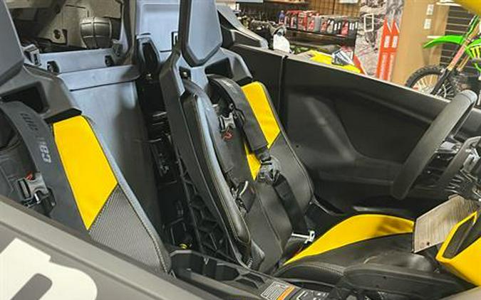 2024 Can-Am Maverick R X RS with Smart-Shox