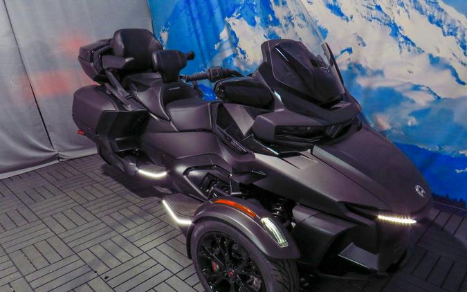 2024 Can-Am® Spyder RT Limited Dark Wheels