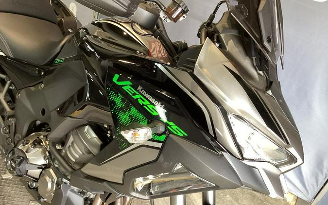 2022 Kawasaki Versys® 1000 SE LT+