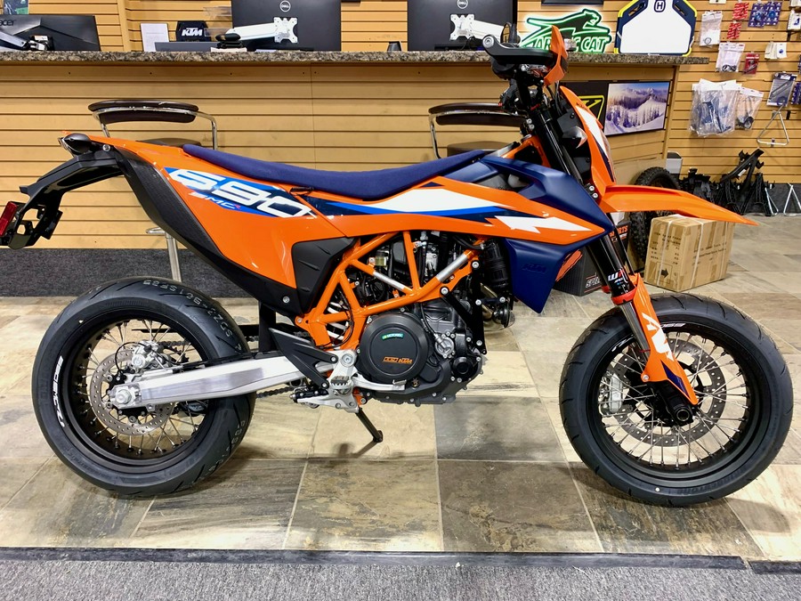 2024 KTM SMC 690 R