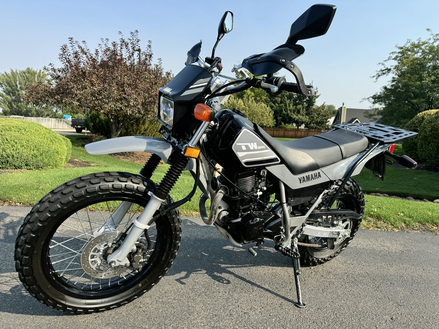 2021 Yamaha TW200