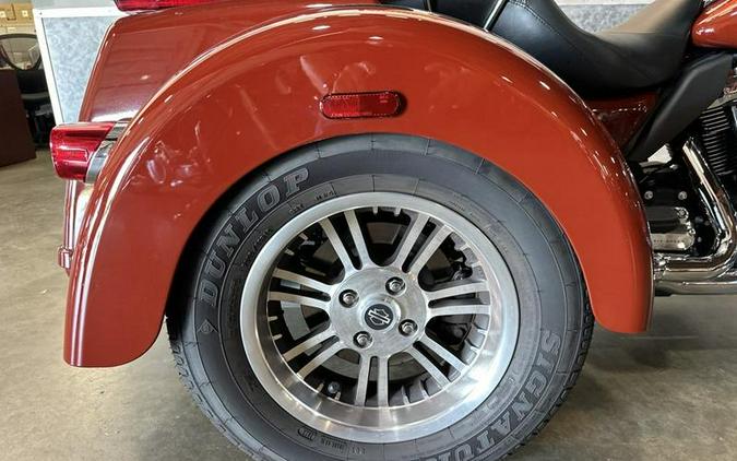 2024 Harley-Davidson® FLHTCUTG - Tri Glide® Ultra