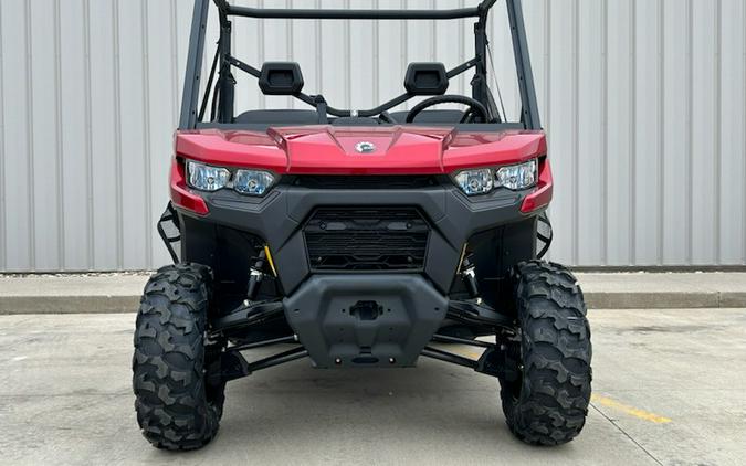 2024 Can-Am Defender DPS HD9 Red & Black