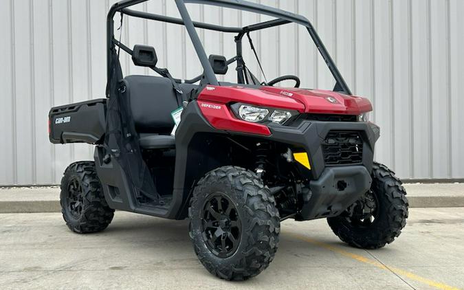 2024 Can-Am Defender DPS HD9 Red & Black