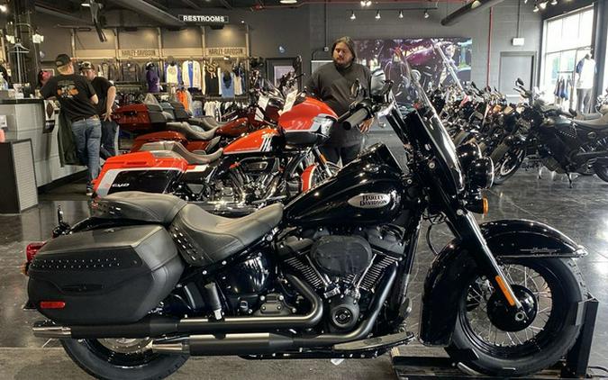 2024 Harley-Davidson Softail FLHCS - Heritage Classic