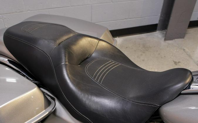 Used 2009 Harley-Davidson Street Glide Grand American Touring FLHX Motorcycle For Sale In Columbus, OH