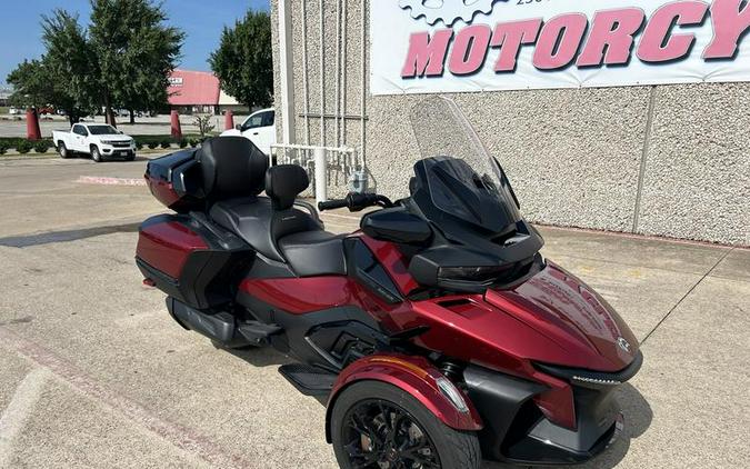 2020 Can-Am® Spyder® RT Limited Dark