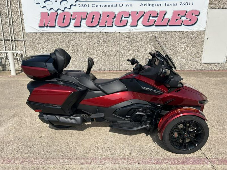 2020 Can-Am® Spyder® RT Limited Dark