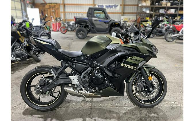 2024 Kawasaki Ninja® 650 ABS KRT Edition