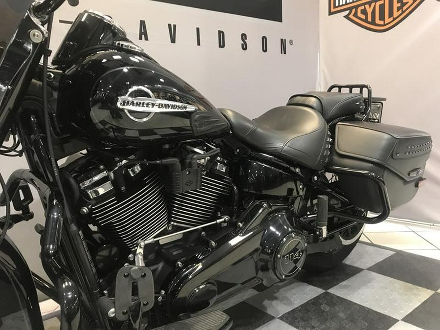 2020 Harley-Davidson® FLHCS - Heritage Classic 114