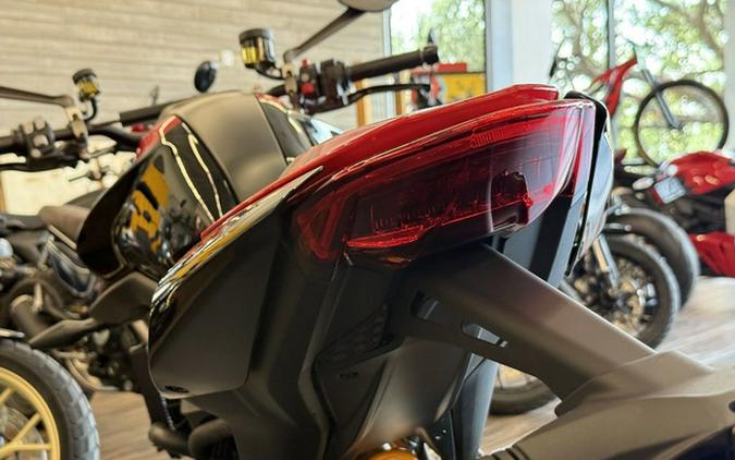 2026 Ducati Monster SP