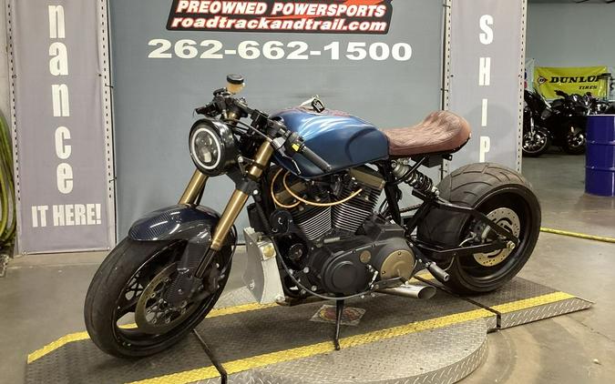 2003 Harley-Davidson® XL883C - Sportster® Custom 833C