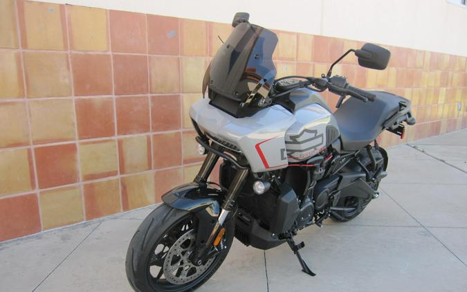 2025 Harley-Davidson Pan America 1250 ST Billiard Gray