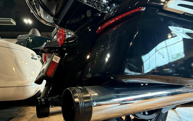 2026 Indian Motorcycle PURSUIT LIMITED 112