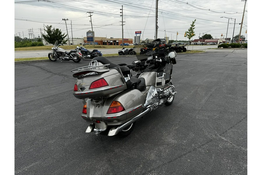 2002 Honda GL1800