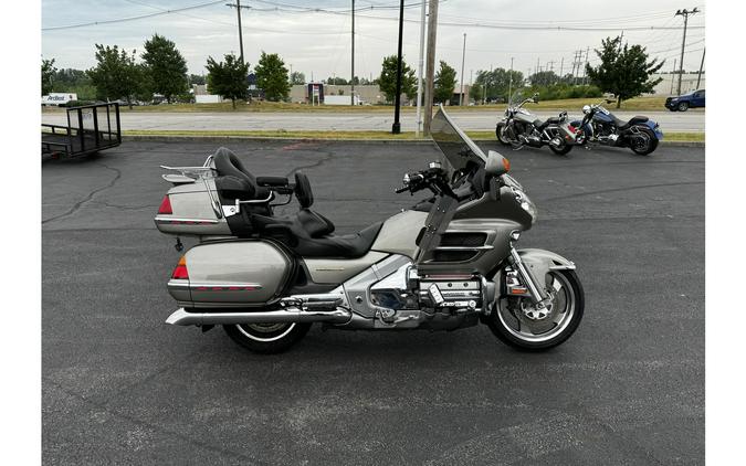 2002 Honda GL1800